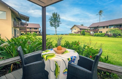 Wainiha Condo | True Beachfront Romance in Quiet Intimate Location - Perfect for Honeymoons!
