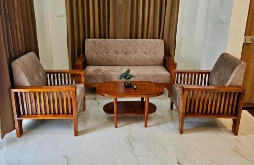 Tirupati Apartment | TrueLife Summit Suites - Premium stay near Tirupati temples - Breakfast included - Spacious AC apartments with in suite bathrooms - 55" Android TV, 250 Airtel channels, Super fast WiFi - Hall, Modular kitchen, Dining, RO system, Parking - Top service