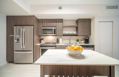 Glenvar Heights Apartment | Tucker at Palmer Dadeland Miami