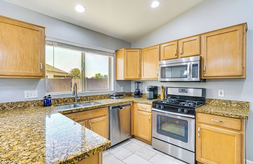 Cortaro House | Tucson Home w/Patio, Grill & Mountain Views!