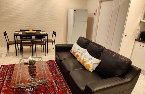 Greenway Apartment | Tuggeranong Short Stay # 10 - Sleeps 6