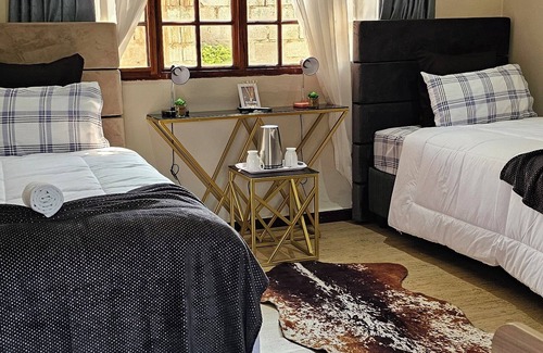 Lusaka Central Cabin | TumTowa Luxury