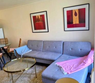Tuncurry Apartment | Tuncurry 2BR Walk to Lake