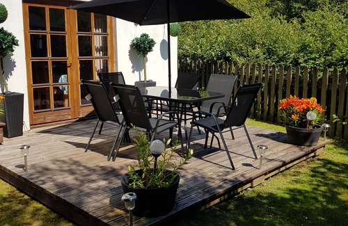 Benderloch House | Tunnag cottage is around 10 mins walk to a Beautiful Tralee beach