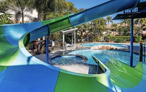 Mermaid Beach Apartment | Turtle Beach Resort Premium Family Apt 89