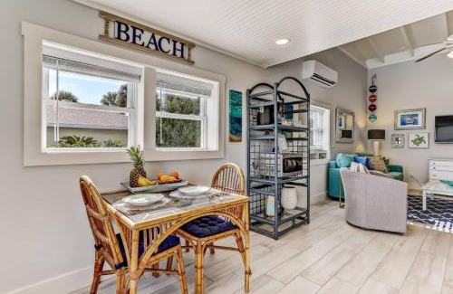 Fernandina Beach Apartment | Turtle Loft - Charming Oceanfront Loft - Multiple Decks - Private Beach Access