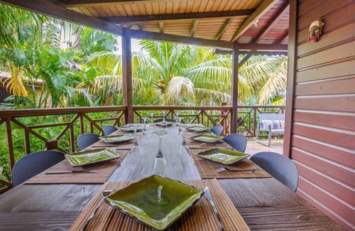 Pointe-Noire RV Rental | TWA KARET Villa Créole