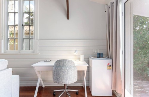 Randwick House | Twin Gables Federation Retreat with Garden Studio