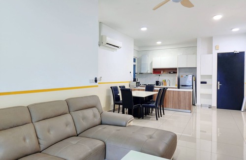 Taman Abad Apartment | Twin Galaxy Residences by Widebed JB
