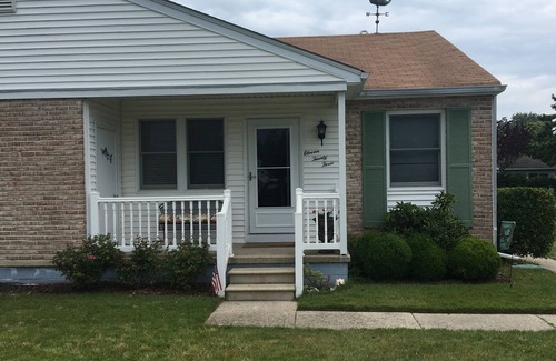 Village Green House | Twin Shore Home in Village Green