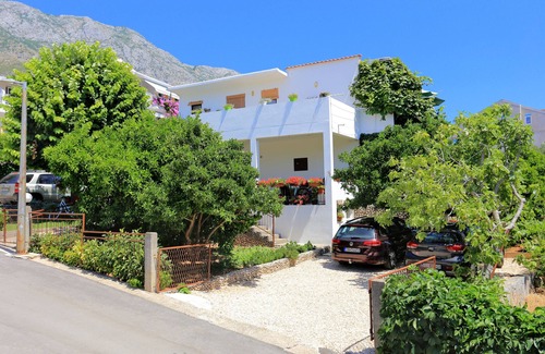 Blato Apartment | Two bedroom apartment with terrace and sea view Živogošće - Blato, Makarska (A-1057-d)