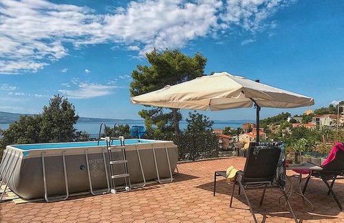 Stanici Apartment | Two bedroom apartment with terrace and sea view Stanići, Omiš (A-18676-a)