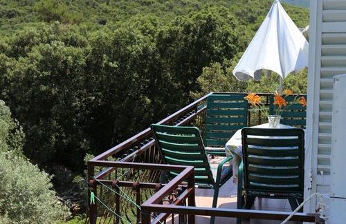 Drace Apartment | Two bedroom apartment with balcony and sea view Drače, Pelješac (A-10211-a)