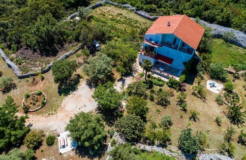 Drace Apartment | Two bedroom apartment with balcony and sea view Drače, Pelješac (A-10211-a)