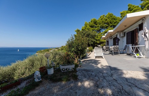 Stanici Apartment | Two bedroom apartment with terrace and sea view Stanići, Omiš (A-20107-c)