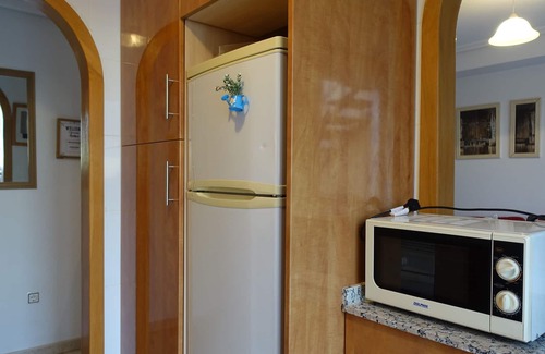 Mutxamel Apartment | Two Bedroom Penthouse Apartment, aircon, wi fi and communal swimming pool.