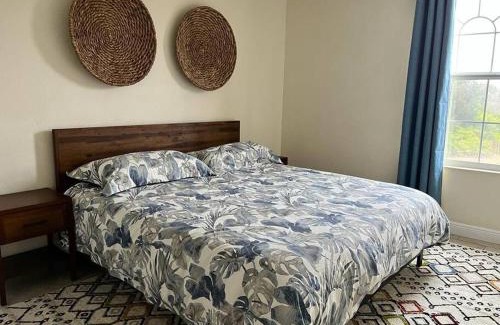 Vilano Beach House | TWO LIVING QUARTERS, 6MIN WALK TO BEACH, FEW STEPS FROM RESTAURANTS