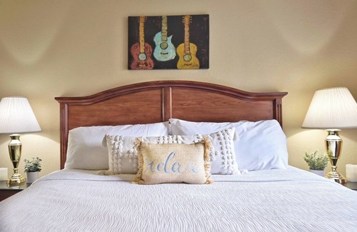 Pembine Hotel | Two Relaxing Suites w/Pool & Scenic Views! Pet Friendly Nature Stay!