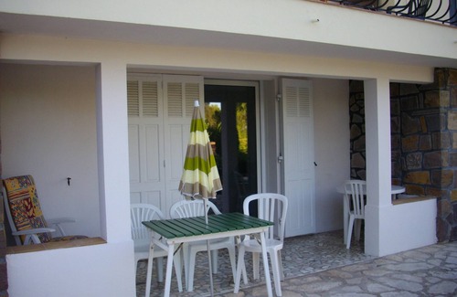 Boulouris-sur-Mer Apartment | Two-room garden apartment in villa for three people
