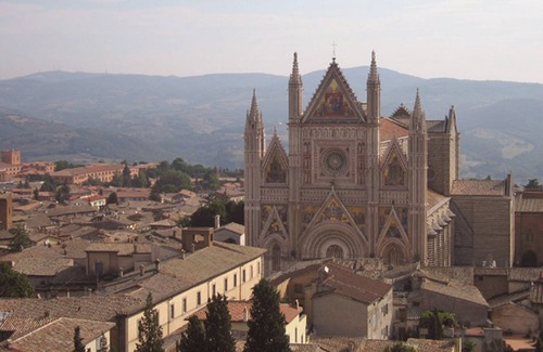 Corbara House | TWO STEPS FROM . CIVITA DI BAGNOREGIO, ORVIETO, LAKE CORBARA AND BOLSENA