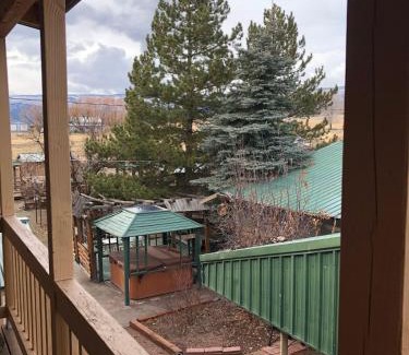 Cedaredge Apartment | Two Story Cabin 2 Bedrooms with a Loft Sleeps 8 at the Cedaredge Lodge