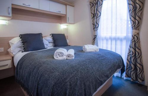 Amroth Apartment | Ty Moselle 12 - 2 Bedroom Holiday Home - Amroth