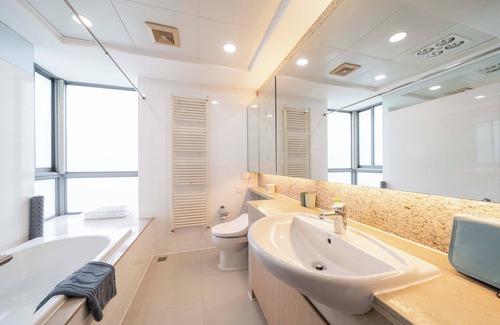 Xujiahui Bed & Breakfast | Tyms Spacious 3BR 2BA APT Laishi Di