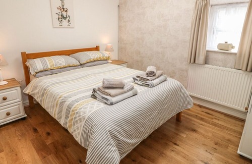Brynsiencyn House | Tyn Y Giat, BRYNSIENCYN