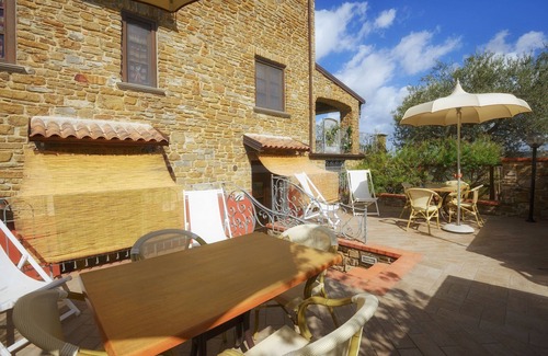 Castellabate Villa | Typical Cilentan farmhouse with swimming pool 3.5 km from the sea: Malachite accommodation