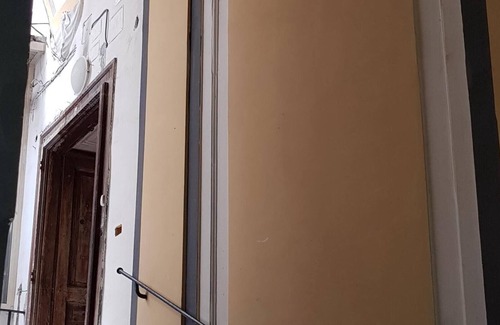 Quartieri Spagnoli RV Rental | TYRETQTREERFQEW