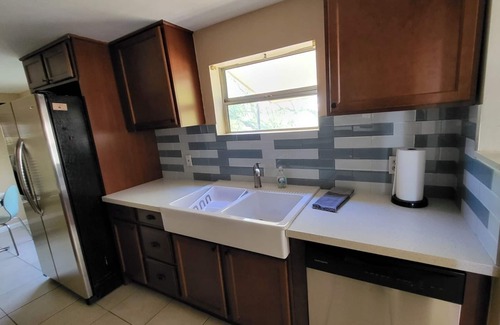 Garfield Apartment | U2 - Private 2BR Walkup APT in DT PHX w/pkg