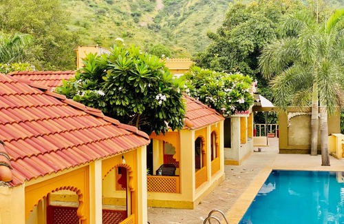 Udaipur Hotel | Udai Valley Resort -in lapse of ARAVALI Mountains