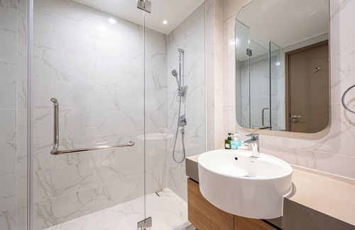 District 4 Apartment | Ultimate 3BR Retreat | Prime D1 Location | 5⭐ Amenities