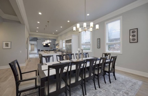 Woodland in Waverly Apartment | Ultimate Luxury Retreat: Mega Mansion - Pool & Spa