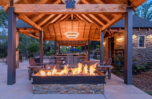 Shingle Springs House | Ultra Exclusive Estate on Swan Lake
