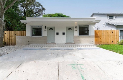 South Miami Villa | UM Haven!