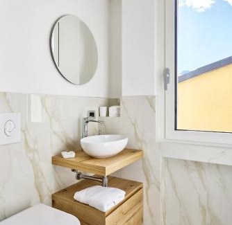 Lezzeno Apartment | Una finestra al lago