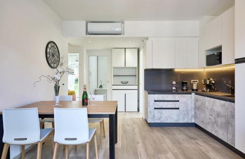 Lezzeno Apartment | Una finestra al lago