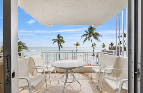Lower Matecumbe Beach Condo | Unbelievable Second Floor Ocean View Studio with Gorgeous Views!