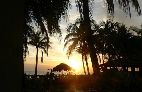 San Luis Talpa House | Under new management - Private pool and beach