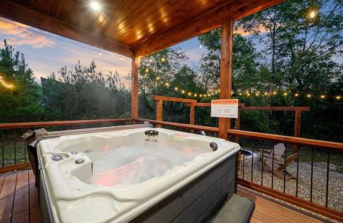 Broken Bow Ski Chalet | Under the Stars - Secluded, Hot Tub, Firepit, Games