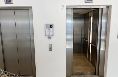 Aarhus C Condo | Unik Udsigt og Beliggenhed