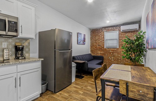 El Paso Apartment | Unique 1BR/Split-Level Design