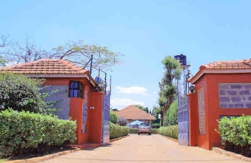 Nairobi Cottage | Unique 2BR United Nation bluezone perimeter