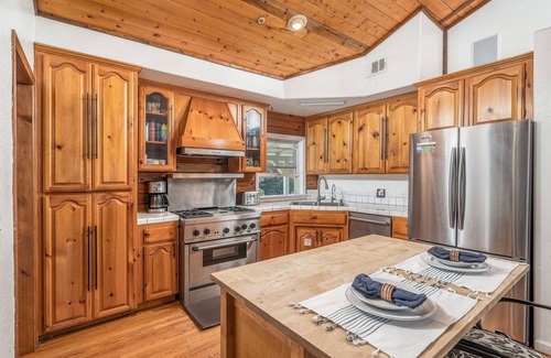 Temecula Cabin | Unique ranch home with pool and hot tub on beautiful 5 acres!