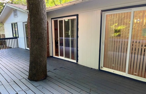 Winston - Salem House | Unique Spacious Stylist Villa