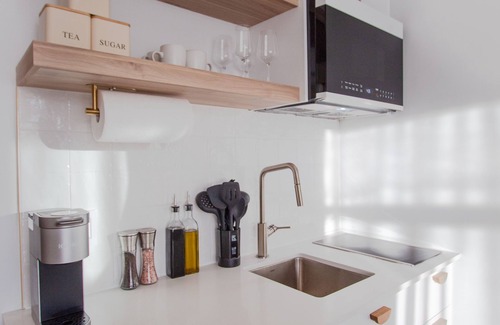 Plateau Mont Royal Apartment | Unique Stays - 4119 St-Denis