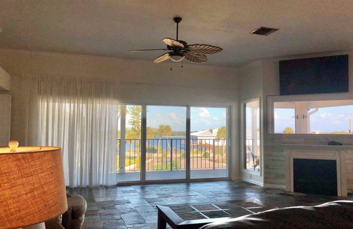 Sebastian Hotel | Unique Top-Floor Penthouse - 3BR/3BA - Panoramic Views - Boutique Hotel Setting