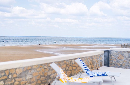 Cote Landaise Villa | [Unique] Villa avec Accès Plage Piscine et Jacuzzi
