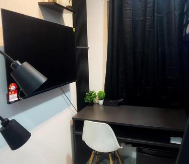 Taman Bandar Baru Apartment | Unisuites Kampar Studio 5 min to UTAR TARC -3pax , 1 CP